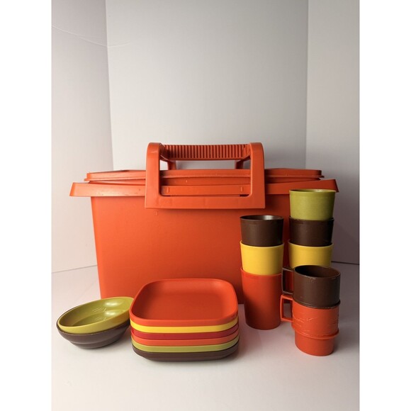 Vintage 18 piece TUPPERWARE Childrens Mini Toy Play Dishes Set -  eharrisgallery.com
